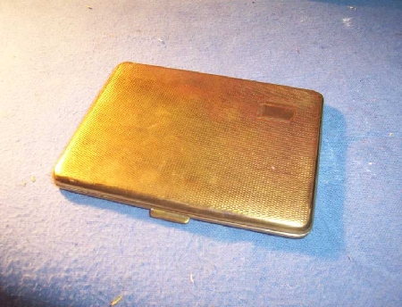 photo-004goldcigcase_0.jpg